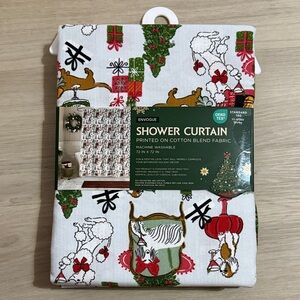 Envogue Holiday Animal Print Shower Curtain